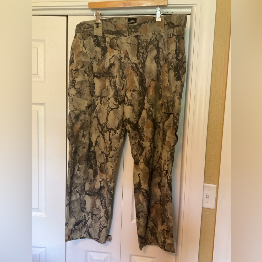 Men's Natural Gear Camouflage hunting Pants— LIKE NEW!